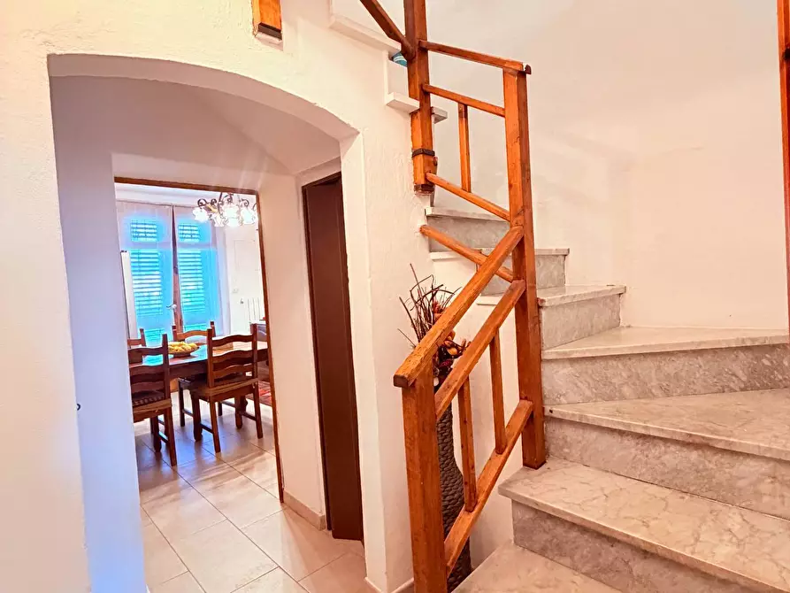 Immagine 5 di Casa indipendente in vendita  a Cascina