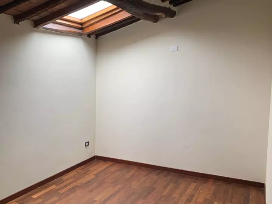 Immagine 17 di Appartamento in vendita  a Cascina