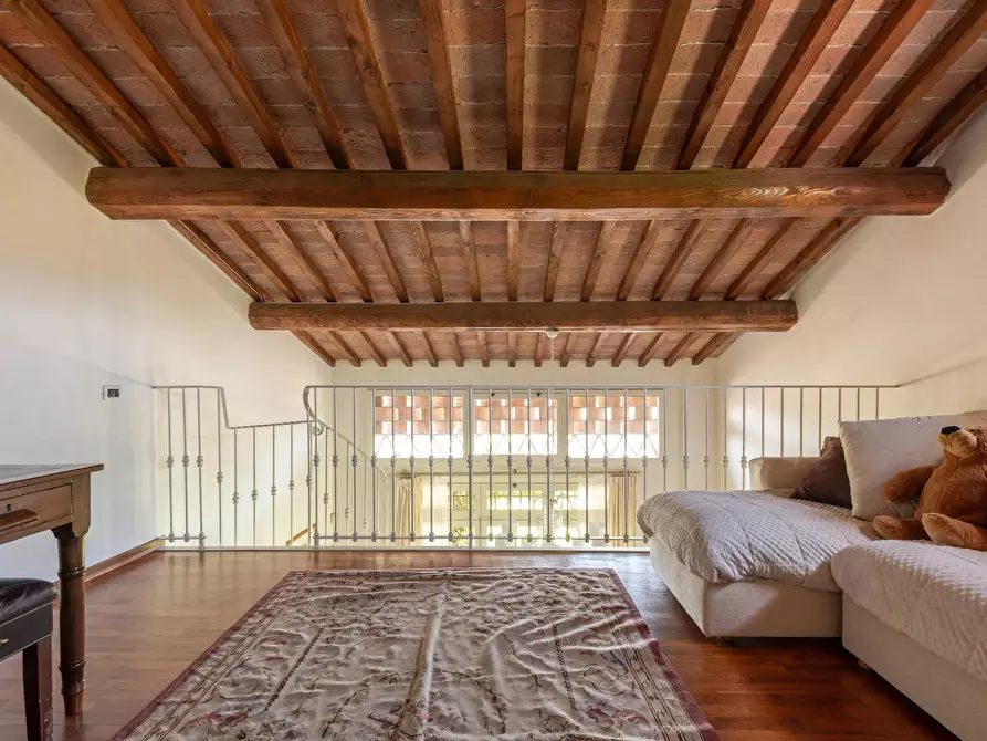 Immagine 14 di Villa in vendita  a Cascina