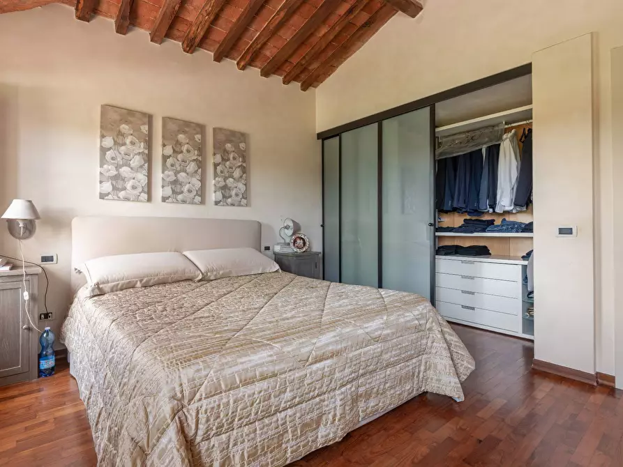 Immagine 22 di Villa in vendita  a Cascina