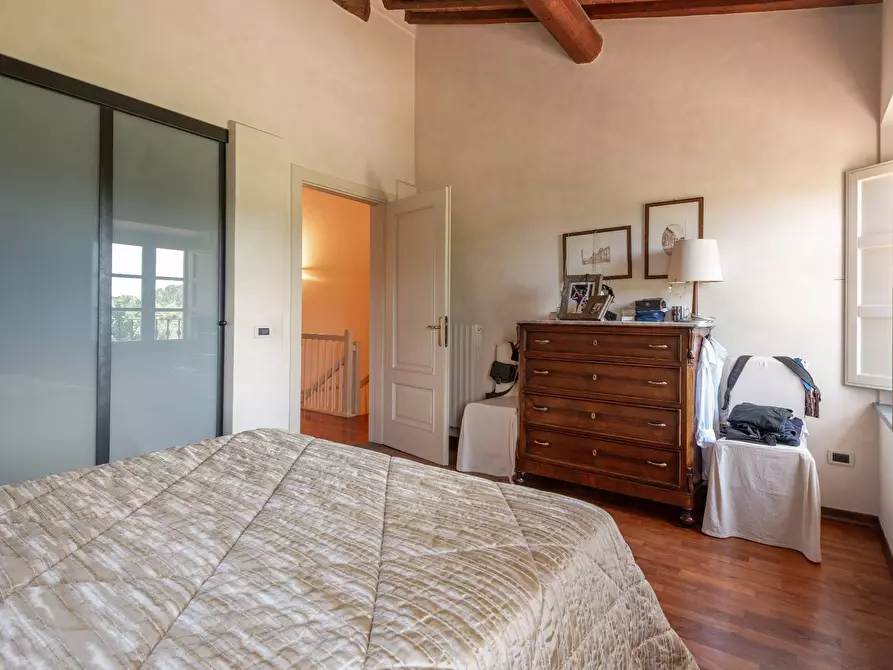 Immagine 23 di Villa in vendita  a Cascina