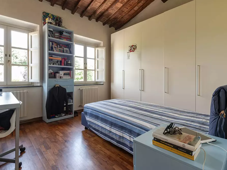 Immagine 29 di Villa in vendita  a Cascina