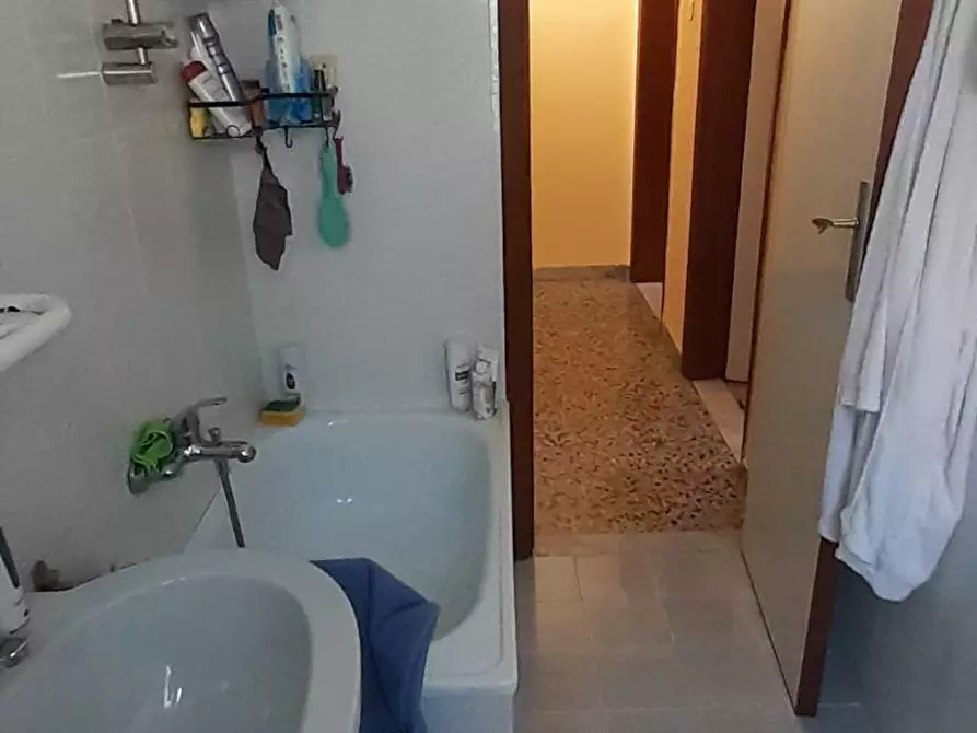 Immagine 16 di Appartamento in vendita  a Pisa