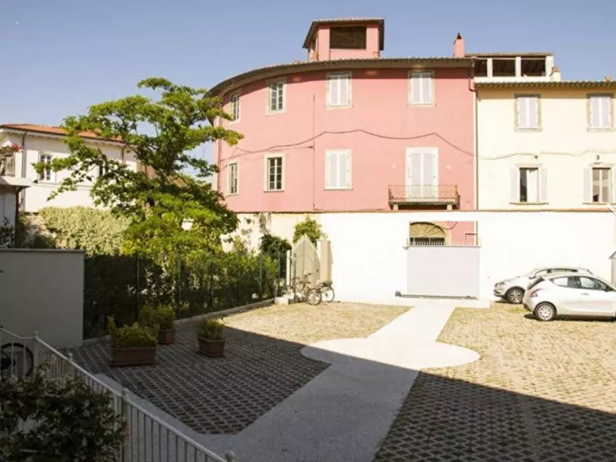 Immagine 1 di Box auto in affitto  a Pisa