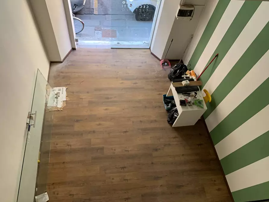 Immagine 11 di Locale commerciale in affitto  a Pisa