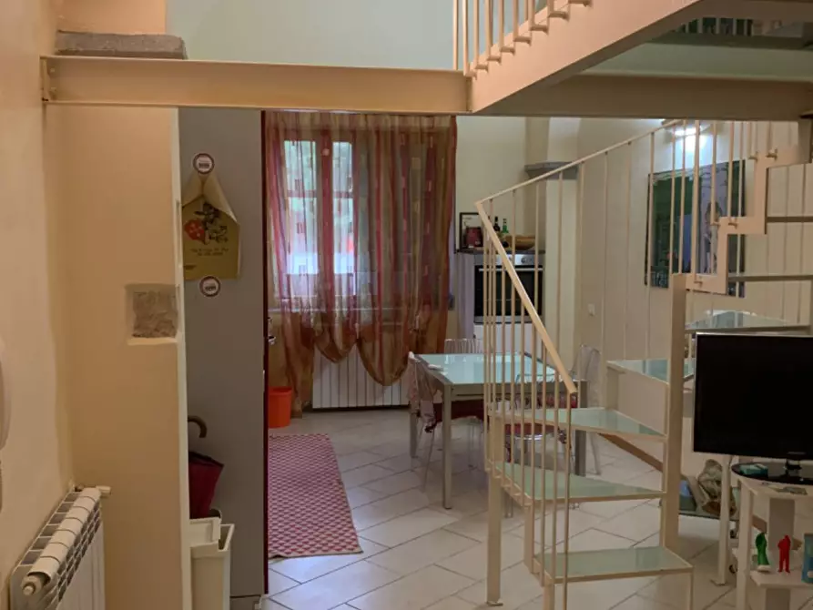 Immagine 17 di Appartamento in affitto  a Pisa