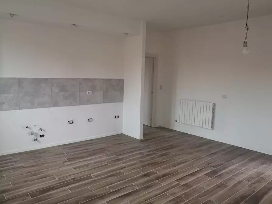 Immagine 4 di Appartamento in vendita  in via Volturno 39 a Legnano