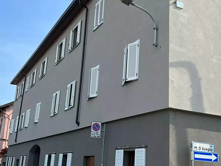 Immagine 23 di Appartamento in vendita  in via Volturno 39 a Legnano
