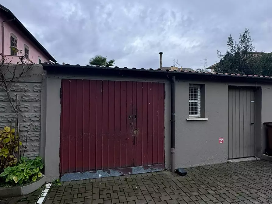 Immagine 32 di Appartamento in vendita  in via Volturno 39 a Legnano