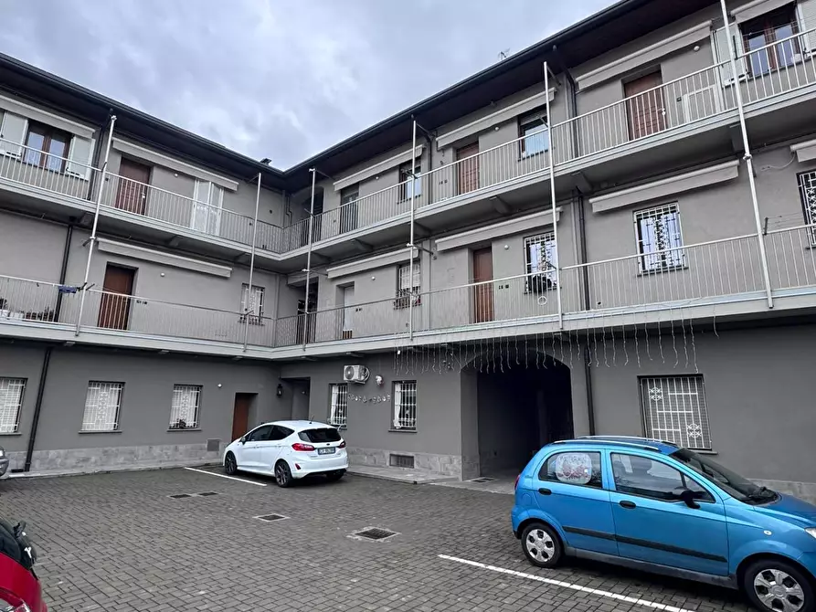 Immagine 35 di Appartamento in vendita  in via Volturno 39 a Legnano