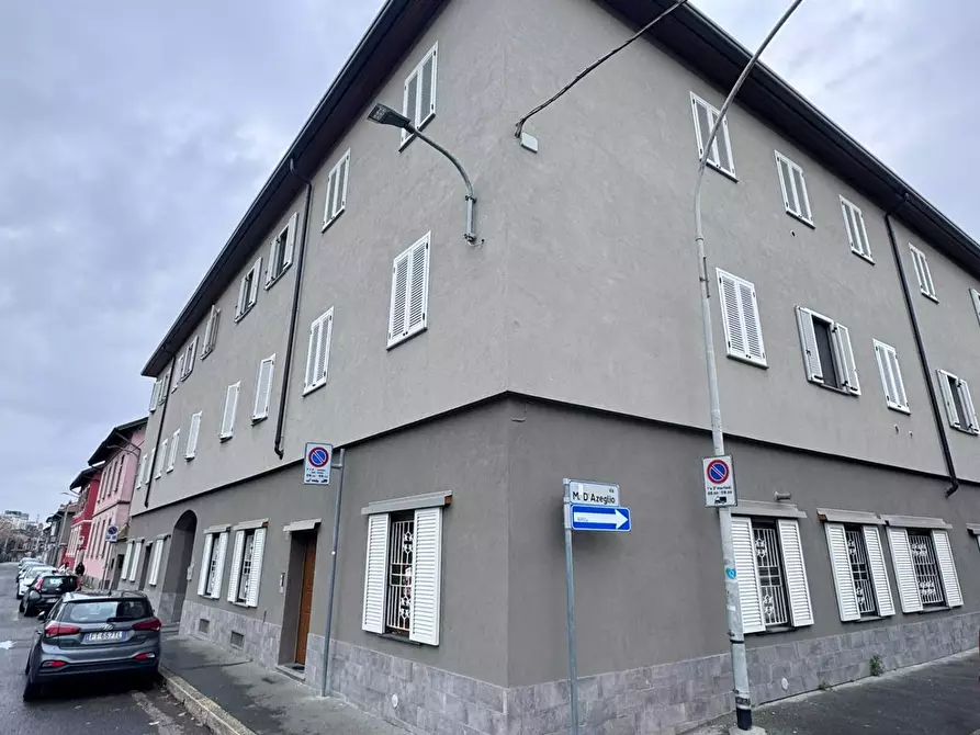 Immagine 43 di Appartamento in vendita  in via Volturno 39 a Legnano