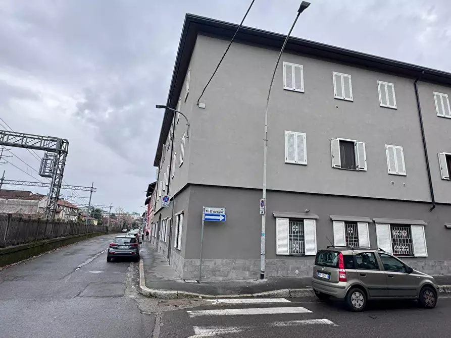 Immagine 44 di Appartamento in vendita  in via Volturno 39 a Legnano