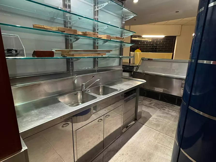 Immagine 3 di Bar / Ristorante in affitto  in VIA GELTRUDE BEOLCHI 51 a Cuggiono