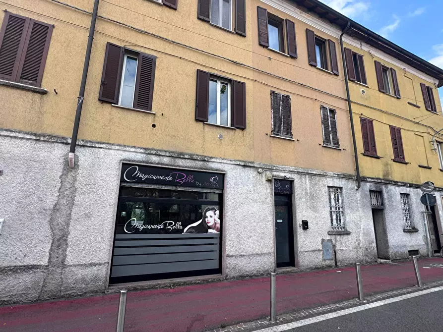 Immagine 15 di Negozio in vendita  in Via Mazzini 33 a Sedriano