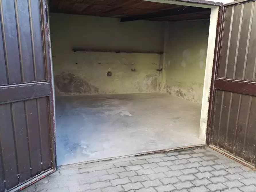 Immagine 21 di Appartamento in vendita  in via Volturno 39 a Legnano