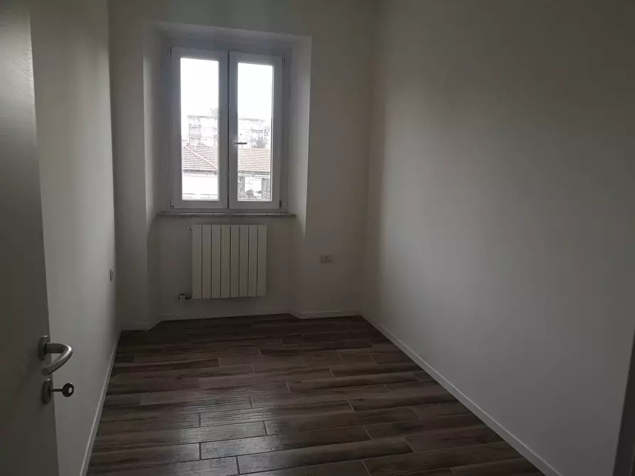 Immagine 12 di Appartamento in vendita  in via Volturno 39 a Legnano