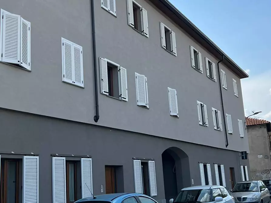 Immagine 22 di Appartamento in vendita  in via Volturno 39 a Legnano