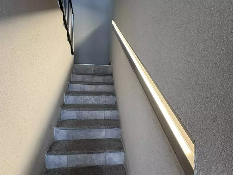 Immagine 31 di Appartamento in vendita  in via Volturno 39 a Legnano