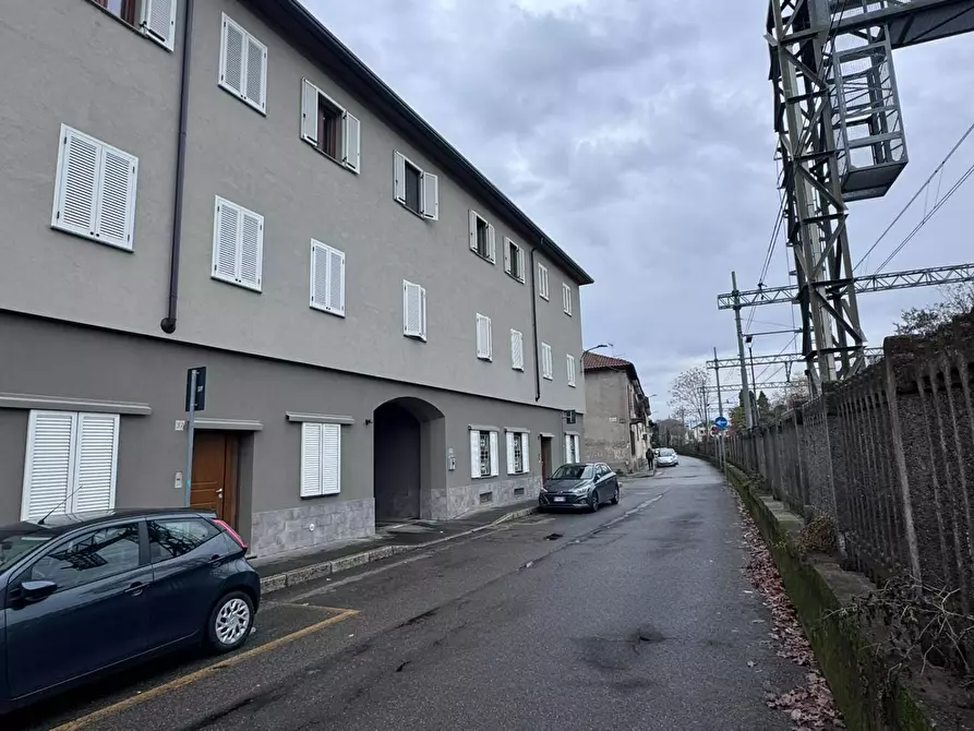 Immagine 41 di Appartamento in vendita  in via Volturno 39 a Legnano