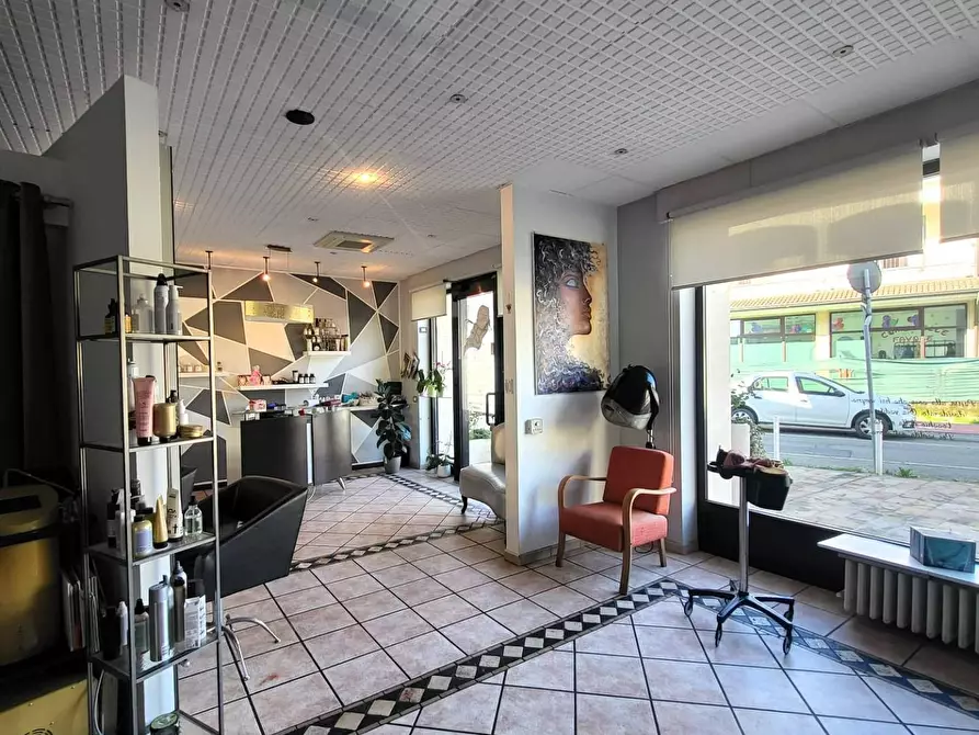 Immagine 4 di Negozio in affitto  in Via Roma 21 a Lainate