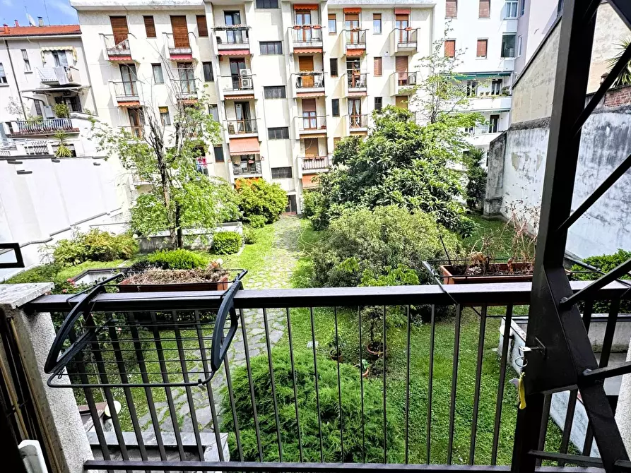 Immagine 6 di Appartamento in vendita  in Via Morosini 25 a Milano
