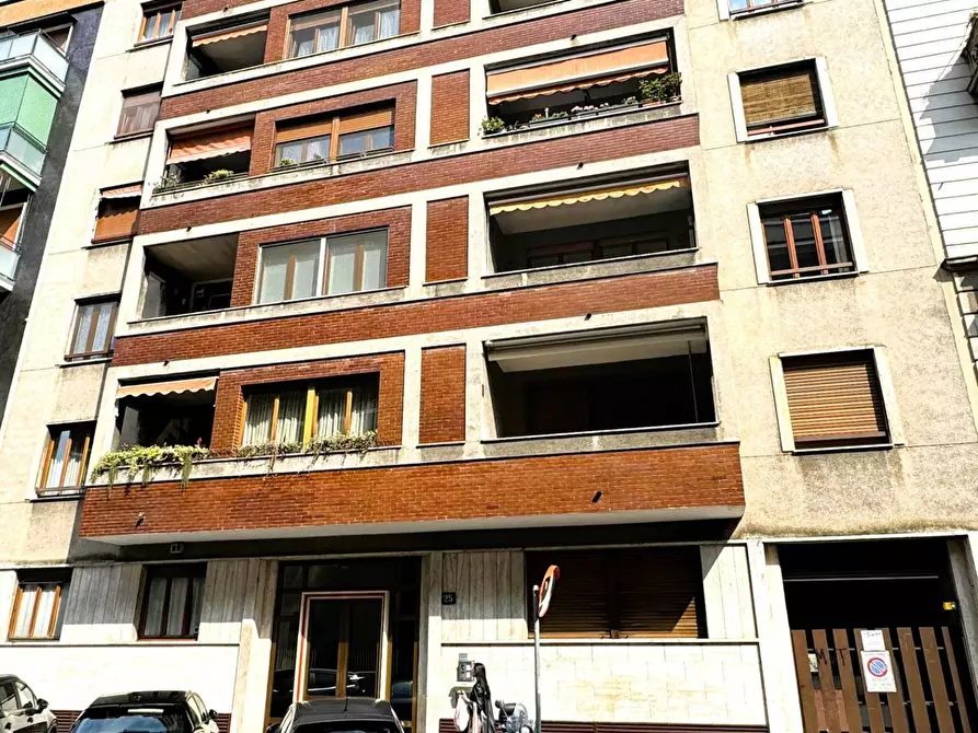 Immagine 1 di Appartamento in vendita  in Via Morosini 25 a Milano