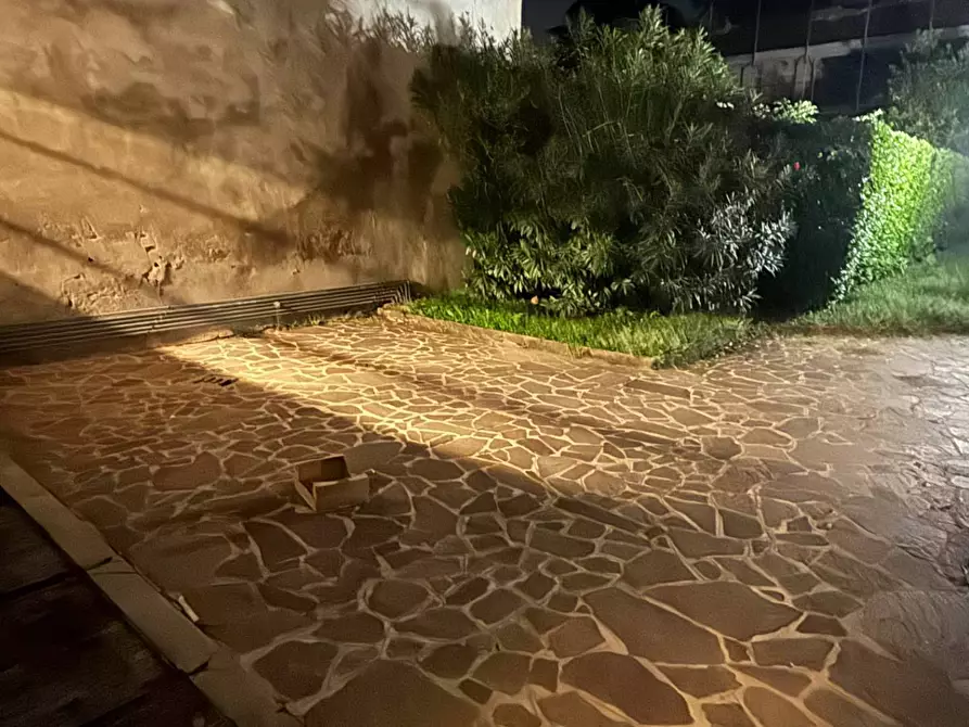 Immagine 23 di Negozio in vendita  in VIA GELTRUDE BEOLCHI 51 a Cuggiono