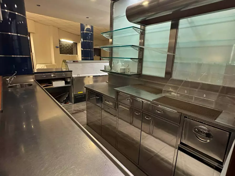 Immagine 38 di Negozio in vendita  in VIA GELTRUDE BEOLCHI 51 a Cuggiono
