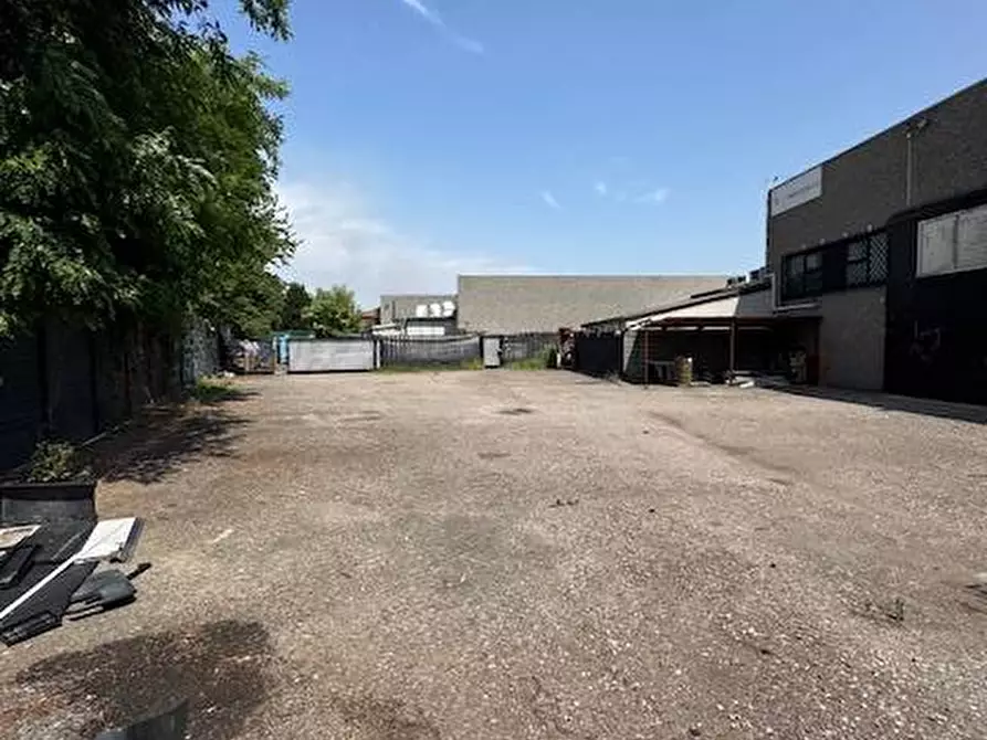 Immagine 21 di Capannone industriale in vendita  in Via Einaudi 15 a Pero
