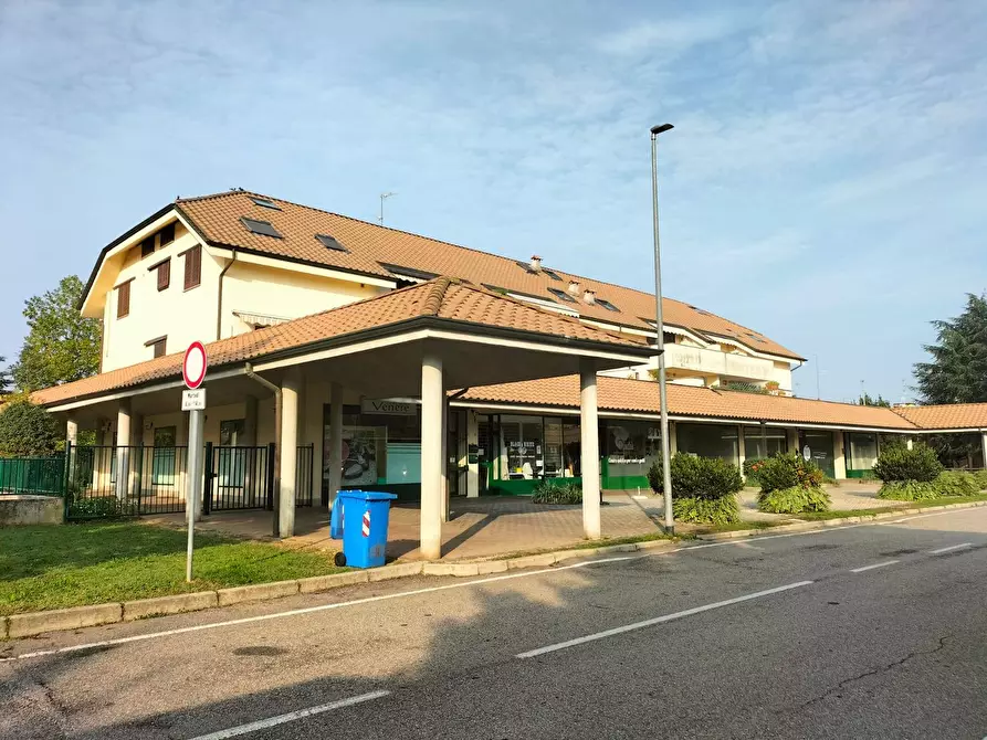 Immagine 2 di Appartamento in vendita  in VIA SAN BERNARDO 45 a Bernate Ticino