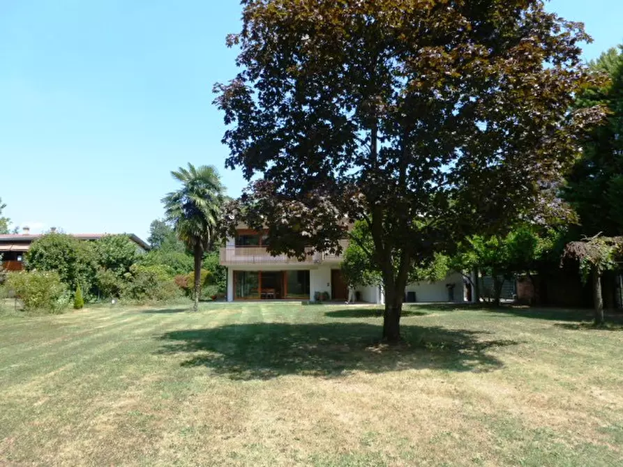 Immagine 8 di Villa in affitto  in via postumia a Treviso