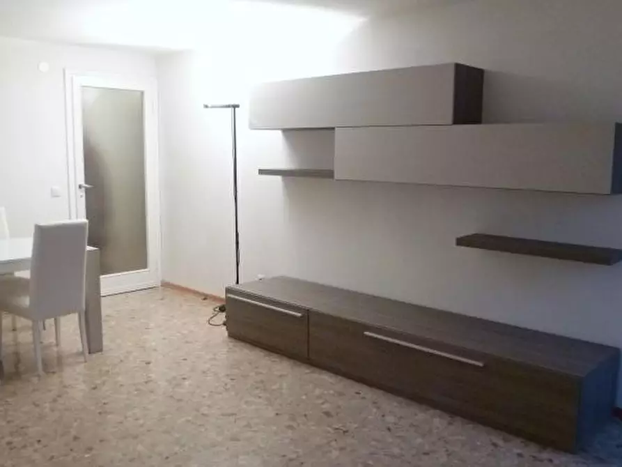 Immagine 15 di Appartamento in affitto  in porta ss. quaranta a Treviso