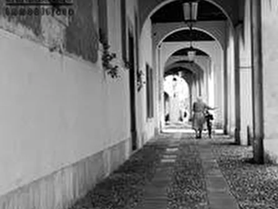 Immagine 2 di Negozio in affitto  in centro storico a Treviso