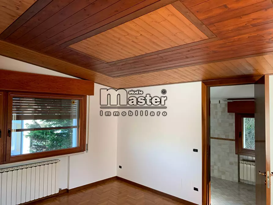 Immagine 23 di Villa in affitto  in via postumia a Treviso