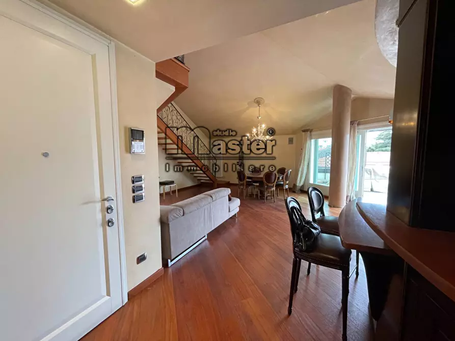 Immagine 24 di Attico in vendita  in piazza duomo 1 a Treviso