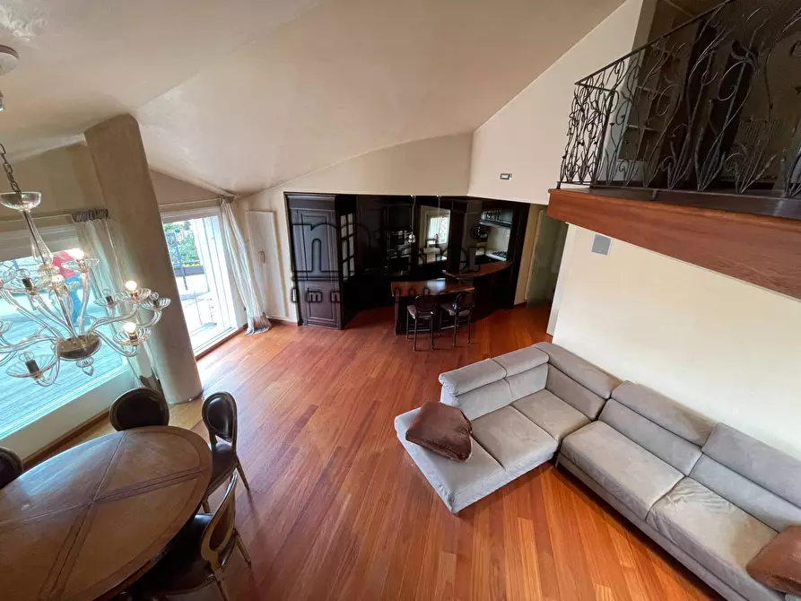 Immagine 26 di Attico in vendita  in piazza duomo 1 a Treviso