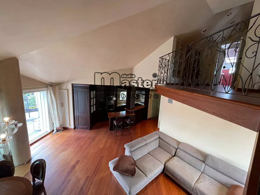 Immagine 27 di Attico in vendita  in piazza duomo 1 a Treviso