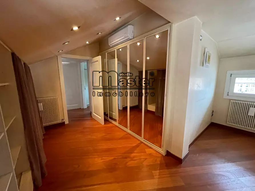 Immagine 34 di Attico in vendita  in piazza duomo 1 a Treviso