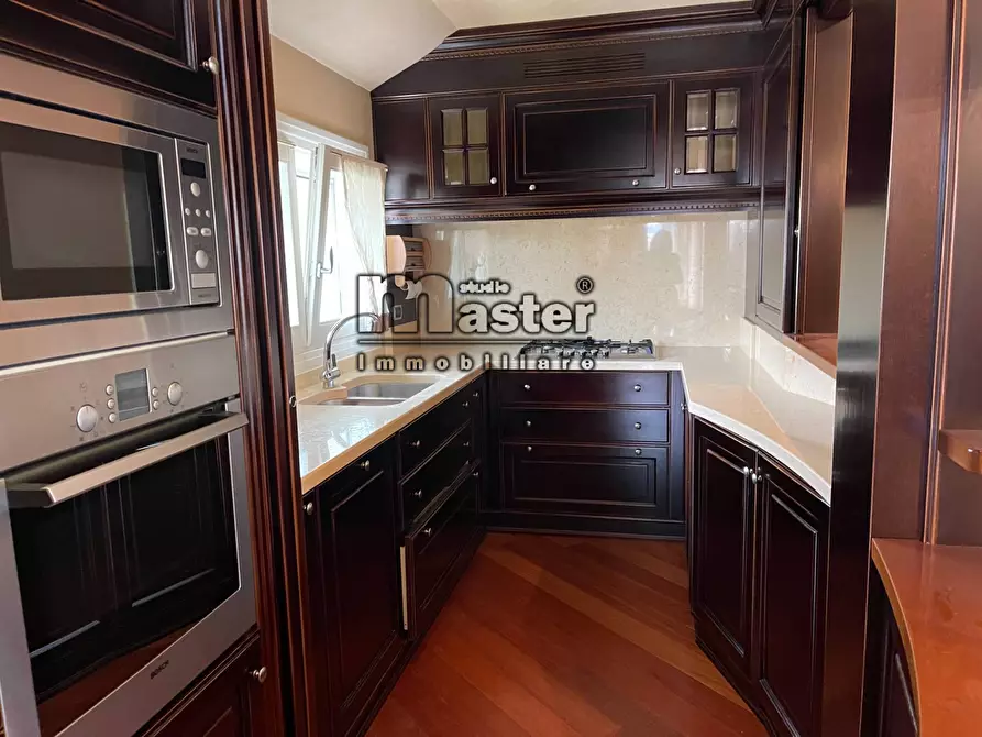 Immagine 52 di Attico in vendita  in piazza duomo 1 a Treviso