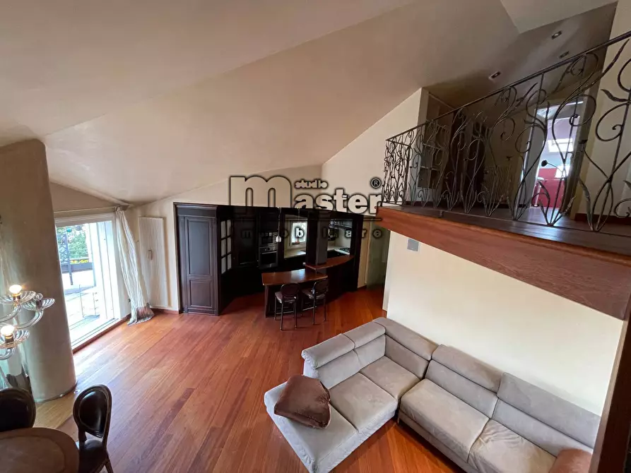 Immagine 65 di Attico in vendita  in piazza duomo 1 a Treviso