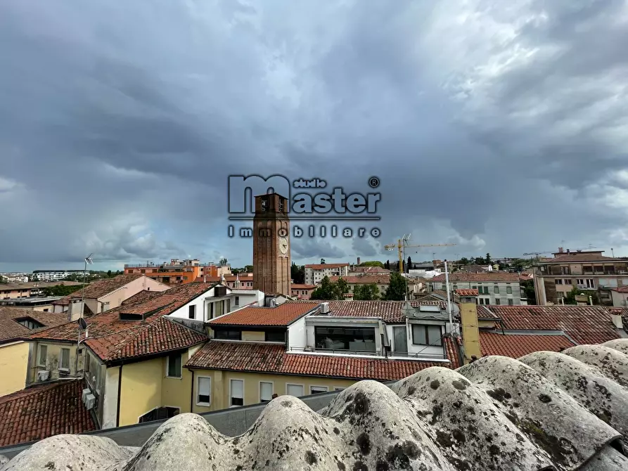 Immagine 1 di Appartamento in vendita  in piazza santa maria maggiore 10 a Treviso