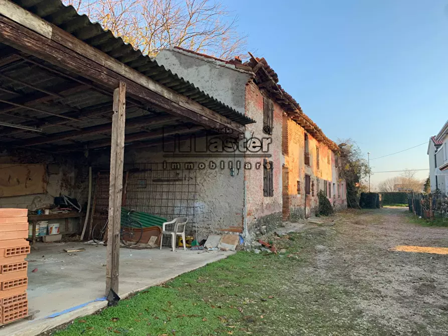 Immagine 6 di Rustico / casale in vendita  in Via Pastori a Treviso