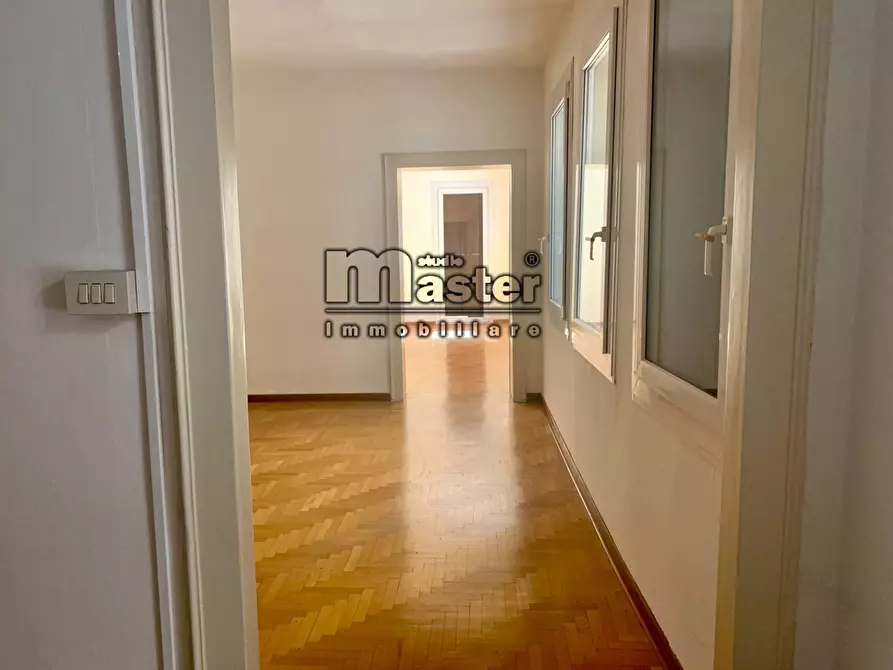 Immagine 1 di Ufficio in affitto  in CALMAGGIORE a Treviso