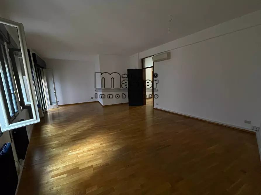 Immagine 4 di Ufficio in affitto  in corso del popolo 44 a Treviso