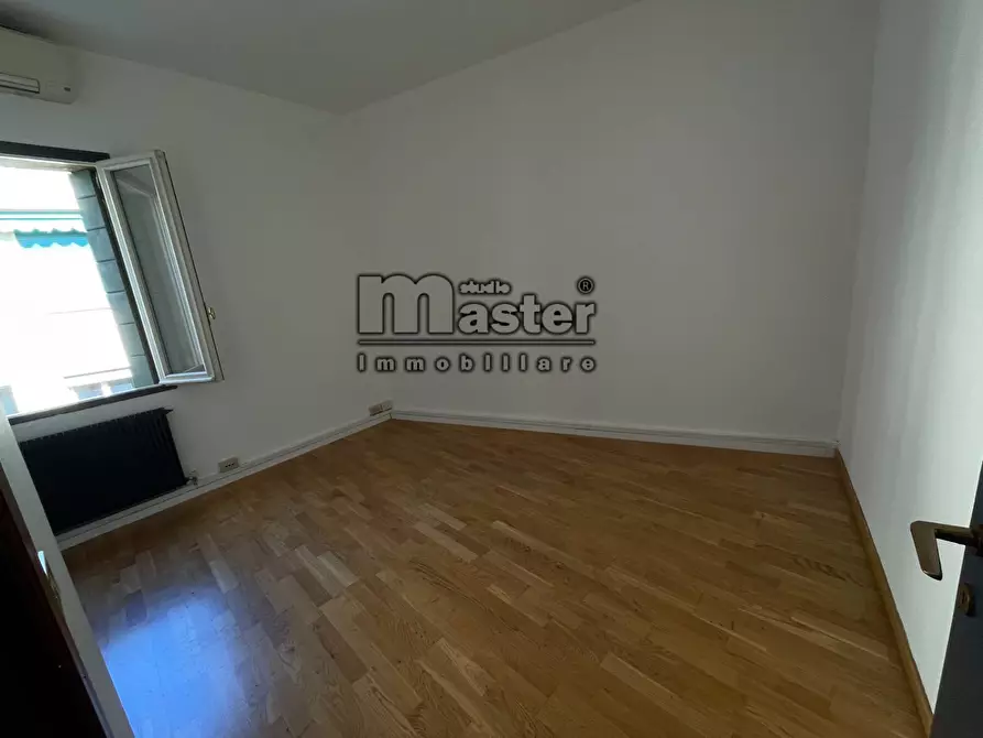 Immagine 8 di Ufficio in affitto  in corso del popolo 44 a Treviso