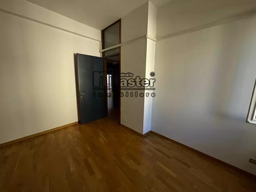 Immagine 10 di Ufficio in affitto  in corso del popolo 44 a Treviso