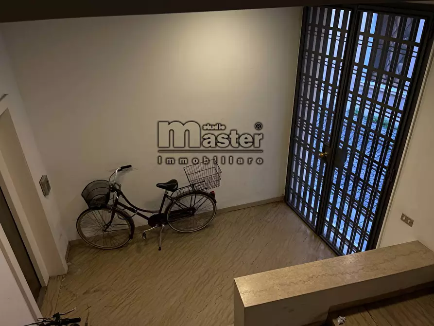 Immagine 26 di Ufficio in affitto  in corso del popolo 44 a Treviso