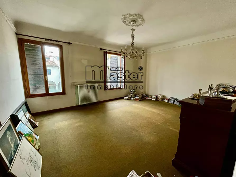 Immagine 8 di Appartamento in vendita  in ISOLA PESCHERIA a Treviso