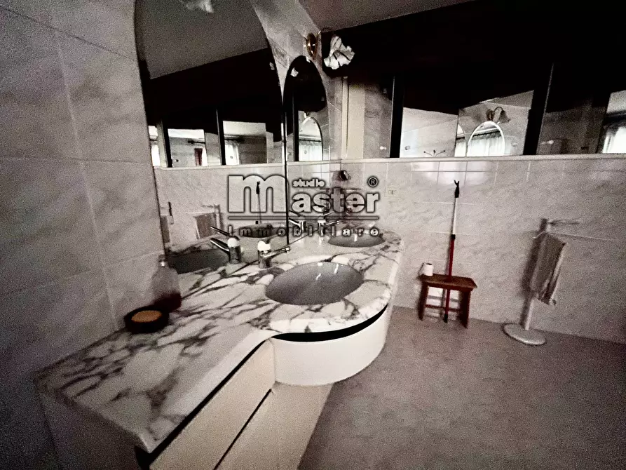 Immagine 15 di Appartamento in vendita  in ISOLA PESCHERIA a Treviso