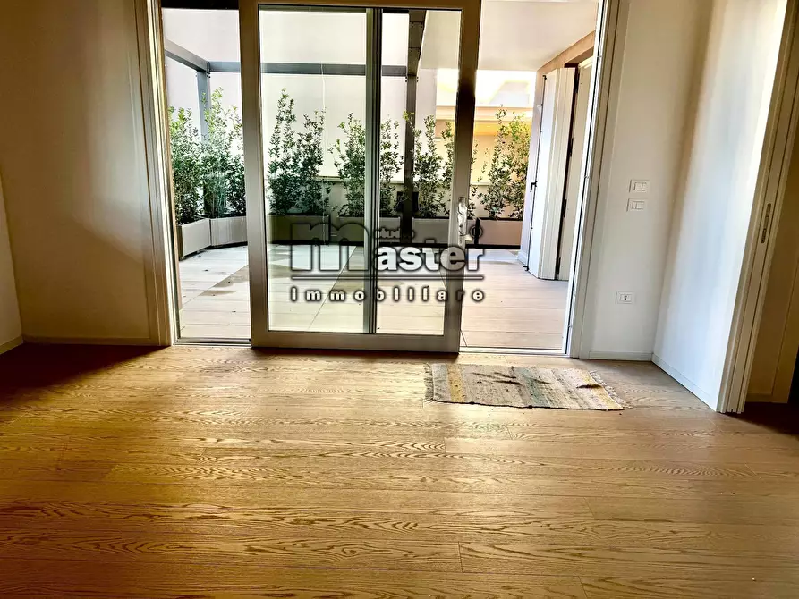 Immagine 2 di Appartamento in vendita  in viale luzzatti a Treviso